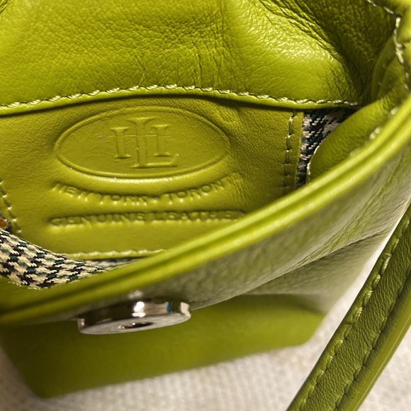 New York.Toronto genuine leather wallet. - Picture 5 of 8